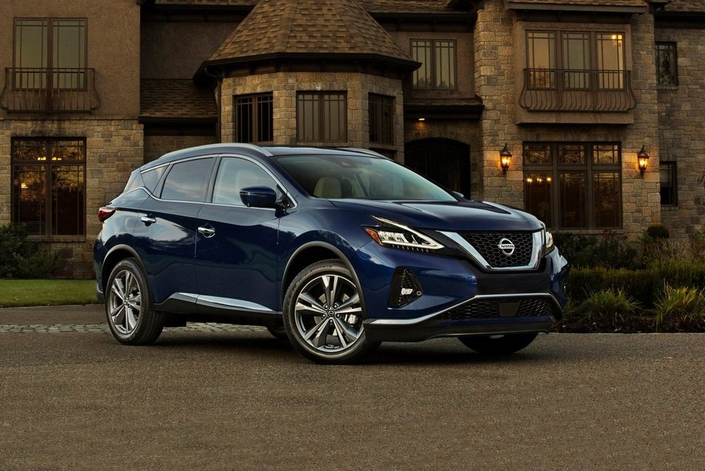 Recenzia modernizovaného stredne veľkého crossoveru Nissan Murano
