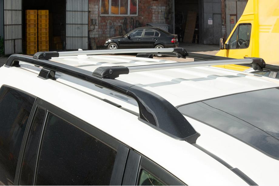 Jeep Grand Cherokee WK 2004–2010 Uzamykateľné priečniky na strešné lyžiny 2008-2015 (2 ks) Fotografia 3