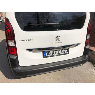 Nerezová lišta nad ŠPZ fotografia 2