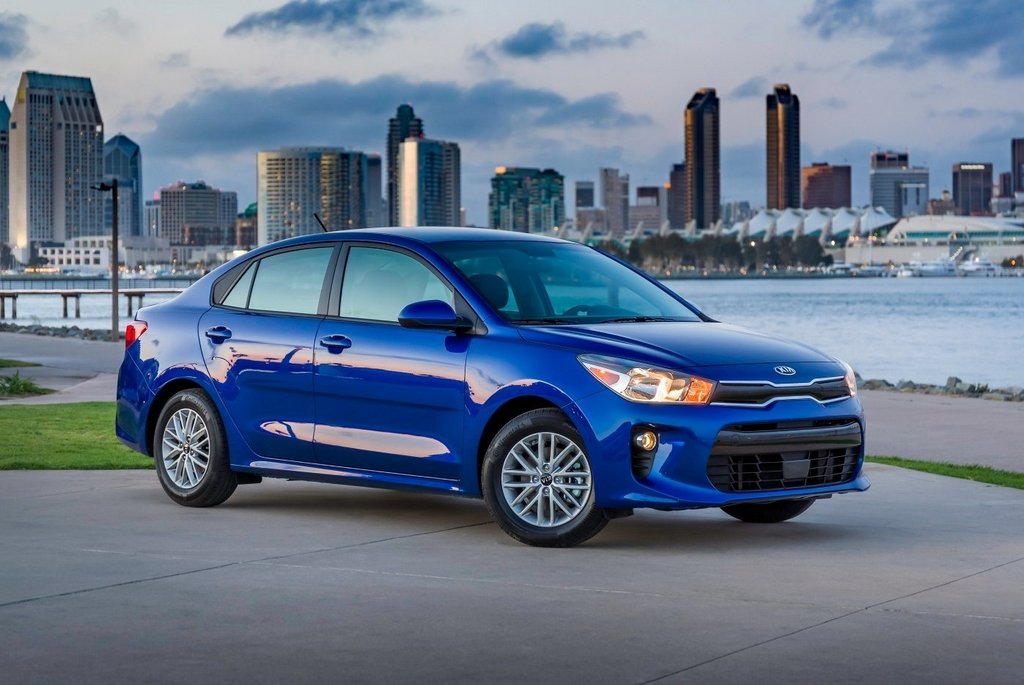 Štvrtá generácia kompaktného sedanu KIA Rio
