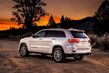 Recenzia prémiového SUV Jeep Grand Cherokee fotografia 11