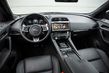 Stredne veľký prémiový crossover Jaguar F-Pace fotografia 9