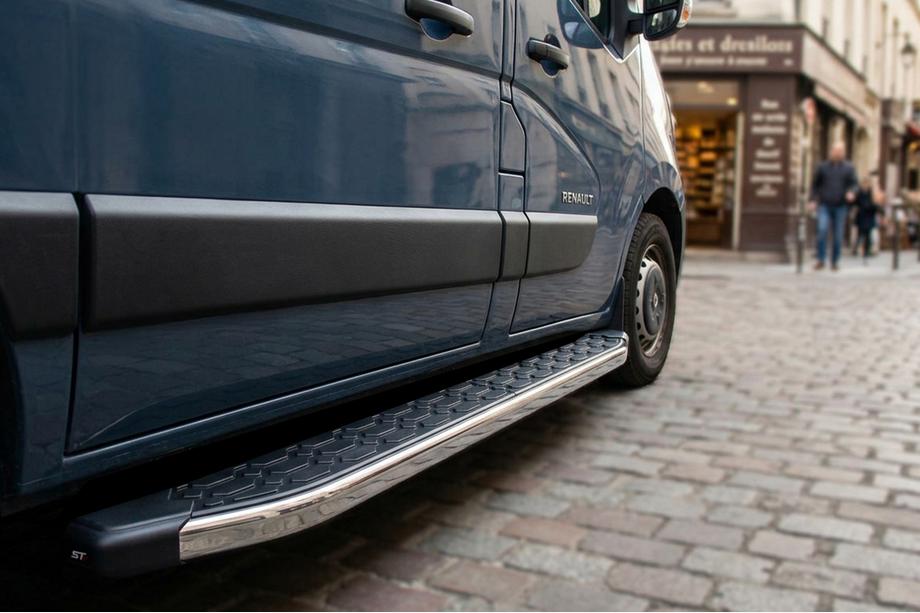 Opel Movano 2010–2021 Bočné nášľapy Black Line (2 ks, hliník) Image