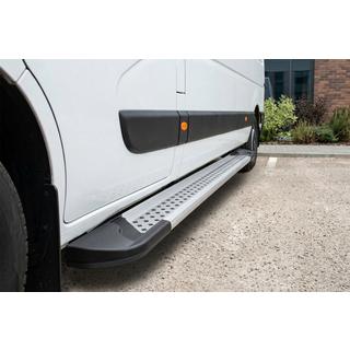 Bočné nášľapy New Vision Grey (2 ks, hliník) Opel Movano 2010–2021 fotografia 1