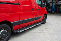 Renault Master 2011–2023 Bočné nášľapy Maya V1 (2 ks, hliník) fotografia 1