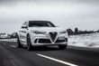 Prvá generácia kompaktného crossoveru Alfa Romeo Stelvio fotografia 7
