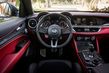 Prvá generácia kompaktného crossoveru Alfa Romeo Stelvio fotografia 13