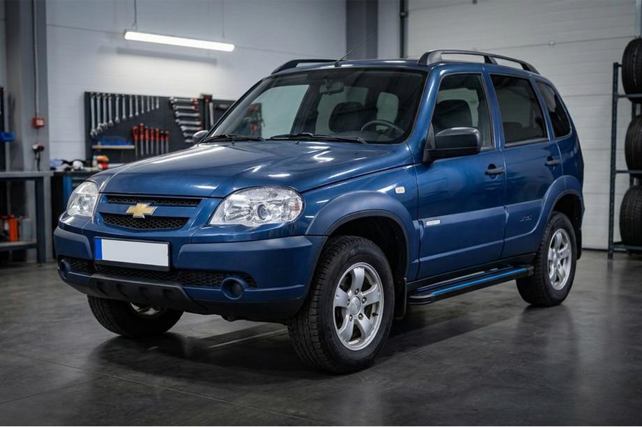 Chevrolet Niva 1998–2020 Bočné nášľapy Maya Blue (2 ks, hliník) Image