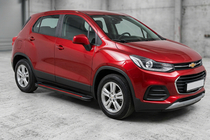 Chevrolet Trax 2012–2023 Bočné prahy Maya Red (2 ks., hliník) fotografia 1