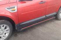 Land Rover Freelander II 2006–2014 Bočné prahy Maya Red (2 ks., hliník) fotografia 1