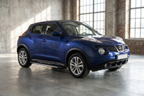 Nissan Juke 2010–2019 Bočné nášľapy Bosphorus Grey (2 ks, hliník) fotografia 1