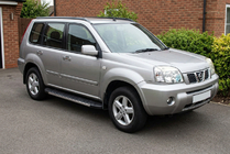 Nissan X-trail T30 2002–2007 Bočné nášľapy Duru (2 ks, hliník) fotografia 1