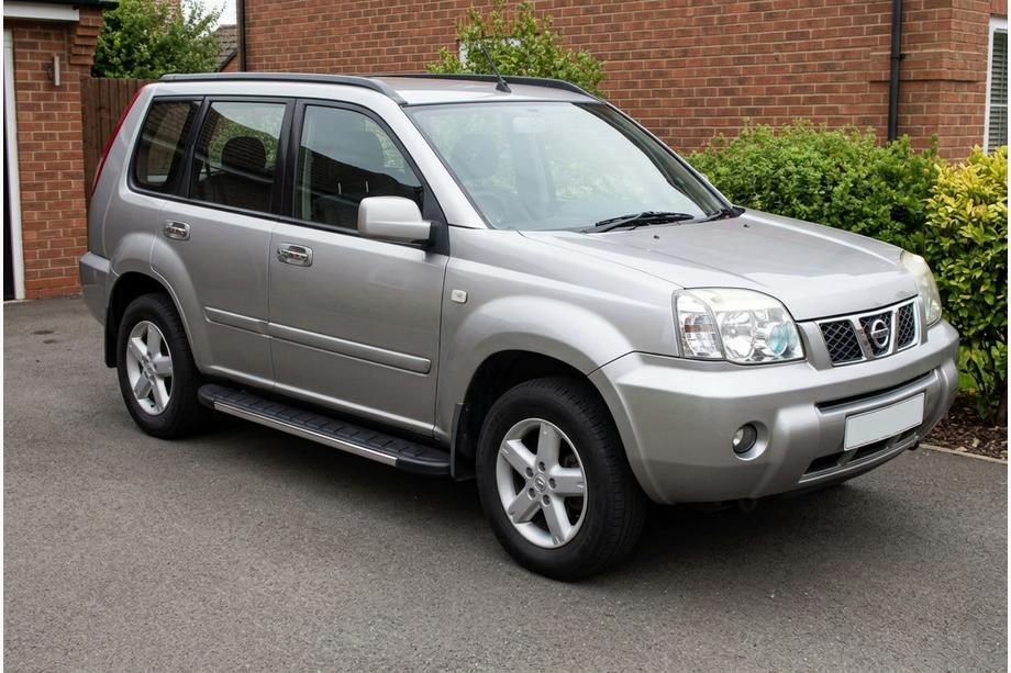 Nissan X-trail T30 2002–2007 Bočné nášľapy Duru (2 ks, hliník) Image