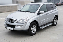 SsangYong Kyron 2005–2014 Bočné nášľapy Maya V2 (2 ks, hliník) fotografia 1