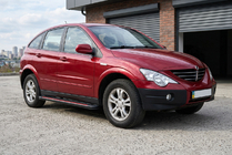 SsangYong Action 2005–2018 Bočné prahy Maya Red (2 ks., hliník) fotografia 1
