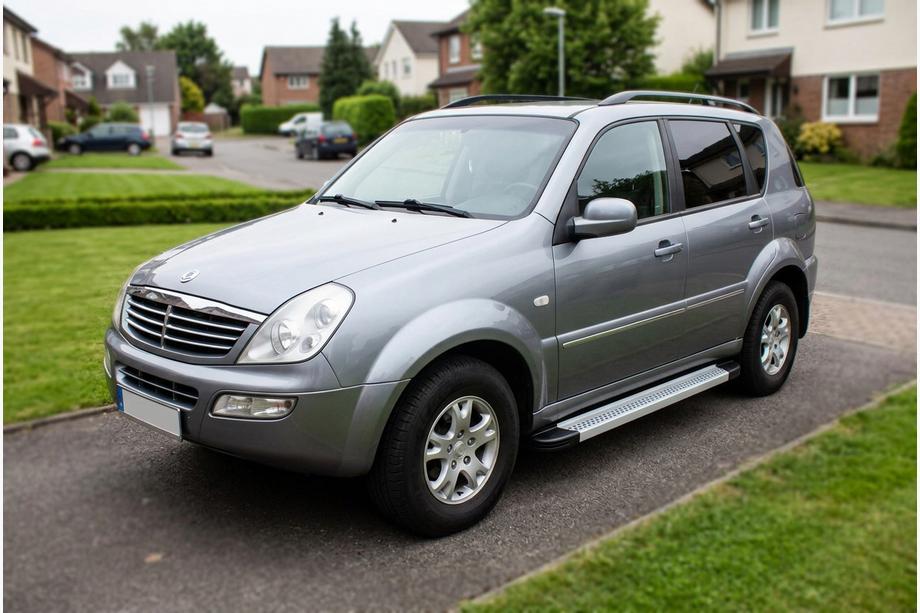 SsangYong Rexton I 2001–2017 Bočné nášľapy Maya V2 (2 ks, hliník) 2012-2017 Image
