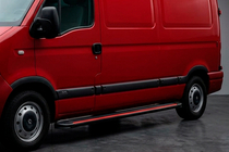 Renault Master 1998–2010 Bočné prahy Maya Red (2 ks., hliník) fotografia 1