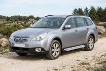 Subaru Outback 2009–2014 Bočné nášľapy Maya V2 (2 ks, hliník) fotografia 1