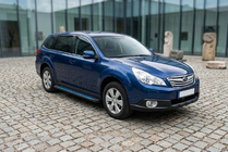 Subaru Outback 2009–2014 Bočné nášľapy Maya Blue (2 ks, hliník) fotografia 1