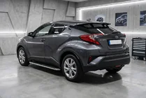 Toyota C-HR 2016–2023 Bočné nášľapy Maydos V1 (2 ks, hliník) fotografia 1