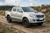 Toyota Hilux 2006–2015 Bočné nášľapy Bosphorus Grey (2 ks, hliník) fotografia 1