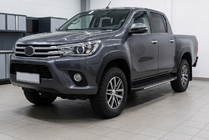Toyota Hilux 2015– Bočné nášľapy Bosphorus Grey (2 ks, hliník) fotografia 1
