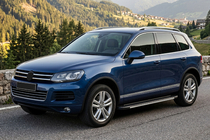 Volkswagen Touareg 2010–2018 Bočné nášľapy Bosphorus Grey (2 ks, hliník) fotografia 1