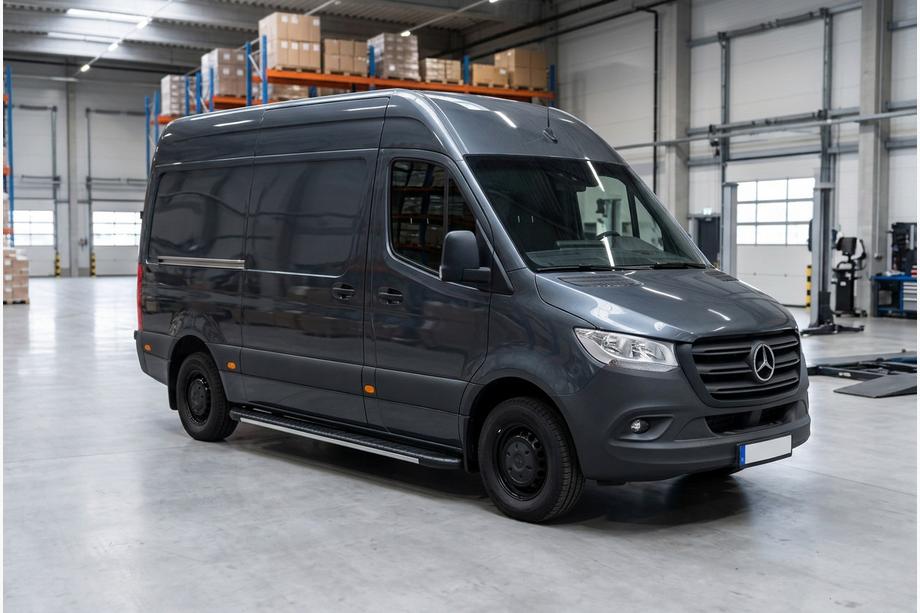 Mercedes Sprinter W907/W910 2018– Bočné nášľapy Bosphorus Grey (2 ks, hliník) Dlhý/Extra dlhý Image