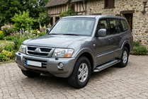 Mitsubishi Pajero Wagon III 1999–2006 Bočné nášľapy Maydos V2 (2 ks, hliník/nehrdzavejúca oceľ) fotografia 1