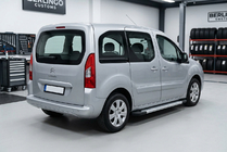 Citroen Berlingo 2008–2018 Bočné nášľapy New Vision Grey (2 ks, hliník) fotografia 1