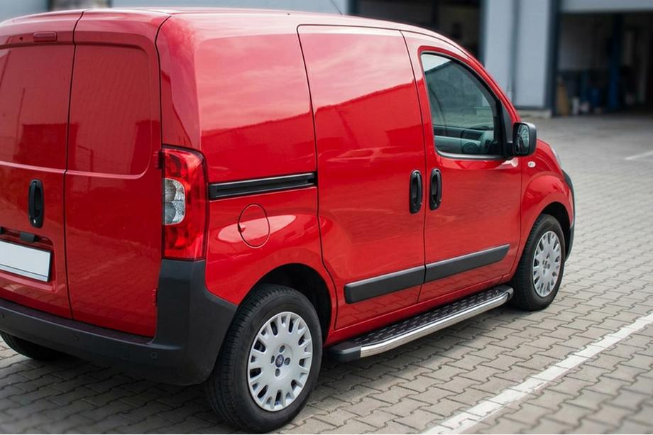 Citroen Nemo 2007–2017 Bočné nášľapy BlackLine (2 ks, hliník) Image