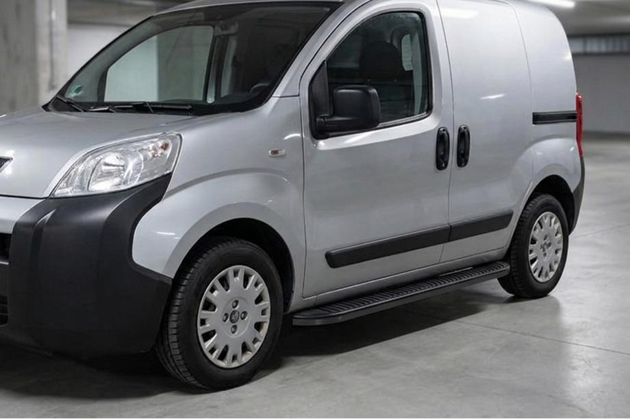 Citroen Nemo 2007–2017 Bočné prahy Tayga Black (2 ks, hliník) Image