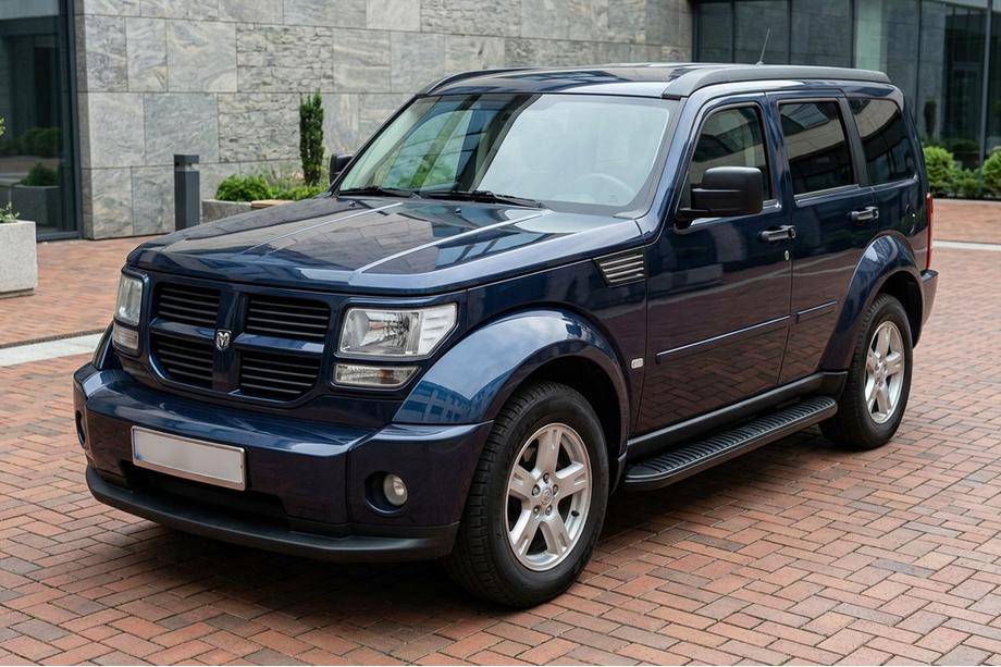 Dodge Nitro 2006–2011 Bočné prahy Tayga Black (2 ks, hliník) Image
