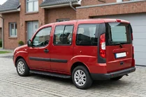 Fiat Doblo I 2005–2010 Bočné prahy Tayga Black (2 ks, hliník) fotografia 1