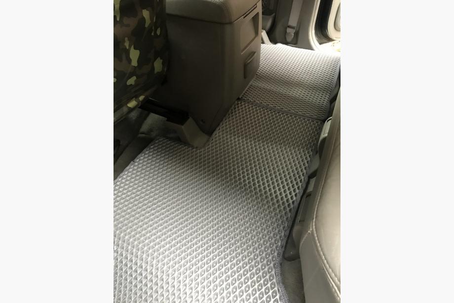 Nissan Patrol Y61 1997–2011 EVA autokoberce (sivé) Dlhý, 4 ks (predné a zadné rohože) Fotografia 5