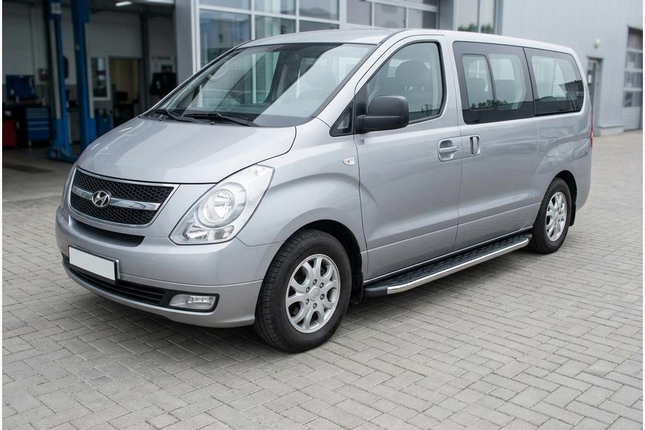 Hyundai H300, H1, Starex 2008–2020 BlackLine bočné nášľapy (2 ks, hliník) Image
