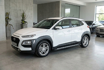 Hyundai Kona 2017–2023 Bočné nášľapy New Vision Black (2 ks, hliník) fotografia 1