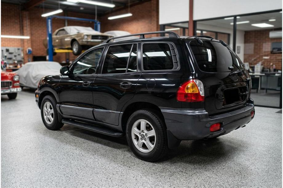 Hyundai Santa Fe 1 2000–2006 Bočné prahy Tayga Black (2 ks, hliník) Image
