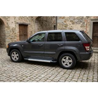 Bočné nášľapy New Vision Grey (2 ks, hliník) Jeep Grand Cherokee WK 2004–2010 fotografia 1