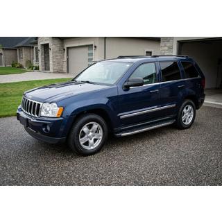 Bočné nášľapy BlackLine (2 ks, hliník) Jeep Grand Cherokee WK 2004–2010 fotografia 1