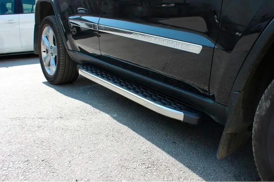 Jeep Grand Cherokee WK2 2010–2021 Bočné nášľapy BlackLine (2 ks, hliník) Image