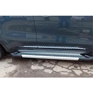 Bočné nášľapy New Vision Grey (2 ks, hliník) Kia Sportage 2015–2021 fotografia 1
