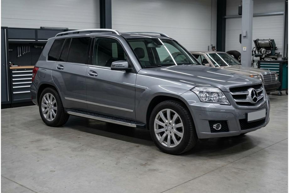Mercedes GLK class X204 2008–2015 Bočné nášľapy BlackLine (2 ks, hliník) Image