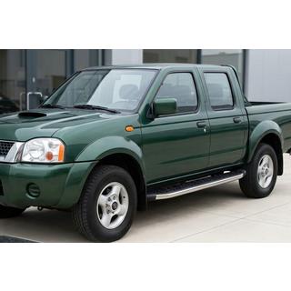 Bočné nášľapy BlackLine (2 ks, hliník) Nissan NP300 1999–2015 fotografia 1