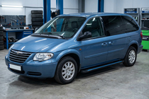 Chrysler Voyager 2001–2007 Bočné nášľapy Maya Blue (2 ks, hliník) fotografia 1