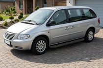 Chrysler Voyager 2001–2007 Bočné prahy Tayga Black (2 ks, hliník) fotografia 1