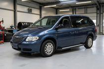 Chrysler Voyager 2001–2007 Bočné nášľapy New Vision Black (2 ks, hliník) fotografia 1