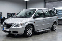 Chrysler Voyager 2001–2007 Bočné nášľapy New Vision Grey (2 ks, hliník) fotografia 1