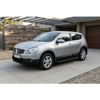 Bočné prahy Tayga Black (2 ks, hliník) Nissan Qashqai 2007–2010 fotografia 1