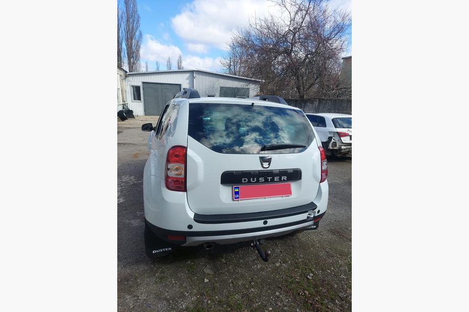 Renault Duster 2008–2017 Lišta na zadný nárazník EuroCap (ABS) Fotografia 4